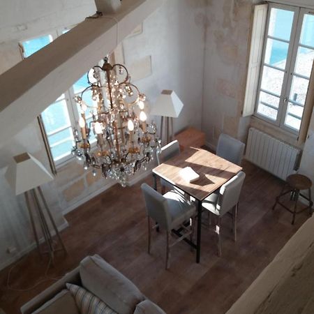 Appartamento XVIII Century Gem With Magnificent Views Of The Harbour With A Private Garage Saint-Martin-de-Ré Esterno foto