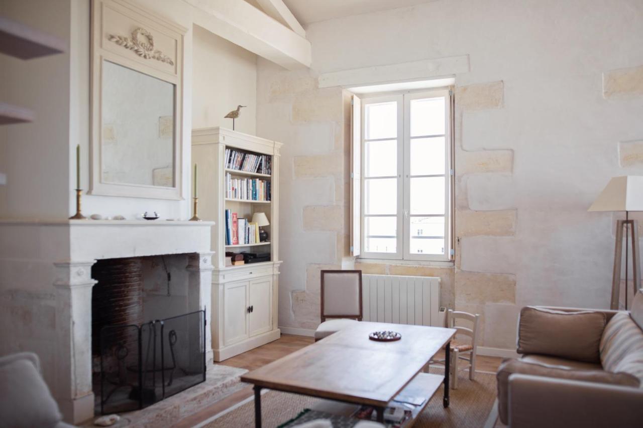 Appartamento XVIII Century Gem With Magnificent Views Of The Harbour With A Private Garage Saint-Martin-de-Ré Esterno foto